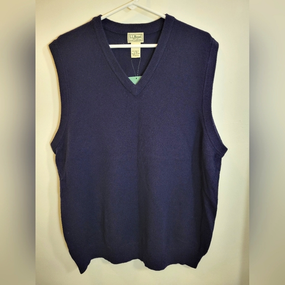 L.L. Bean Lambswool Sweater Vest - Picture 1 of 5